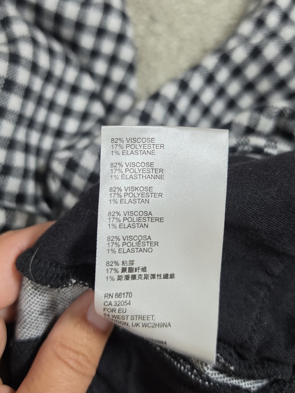 Anthropologie Gingham Petal Pusher Pants in Black & White - Picture 12 of 12